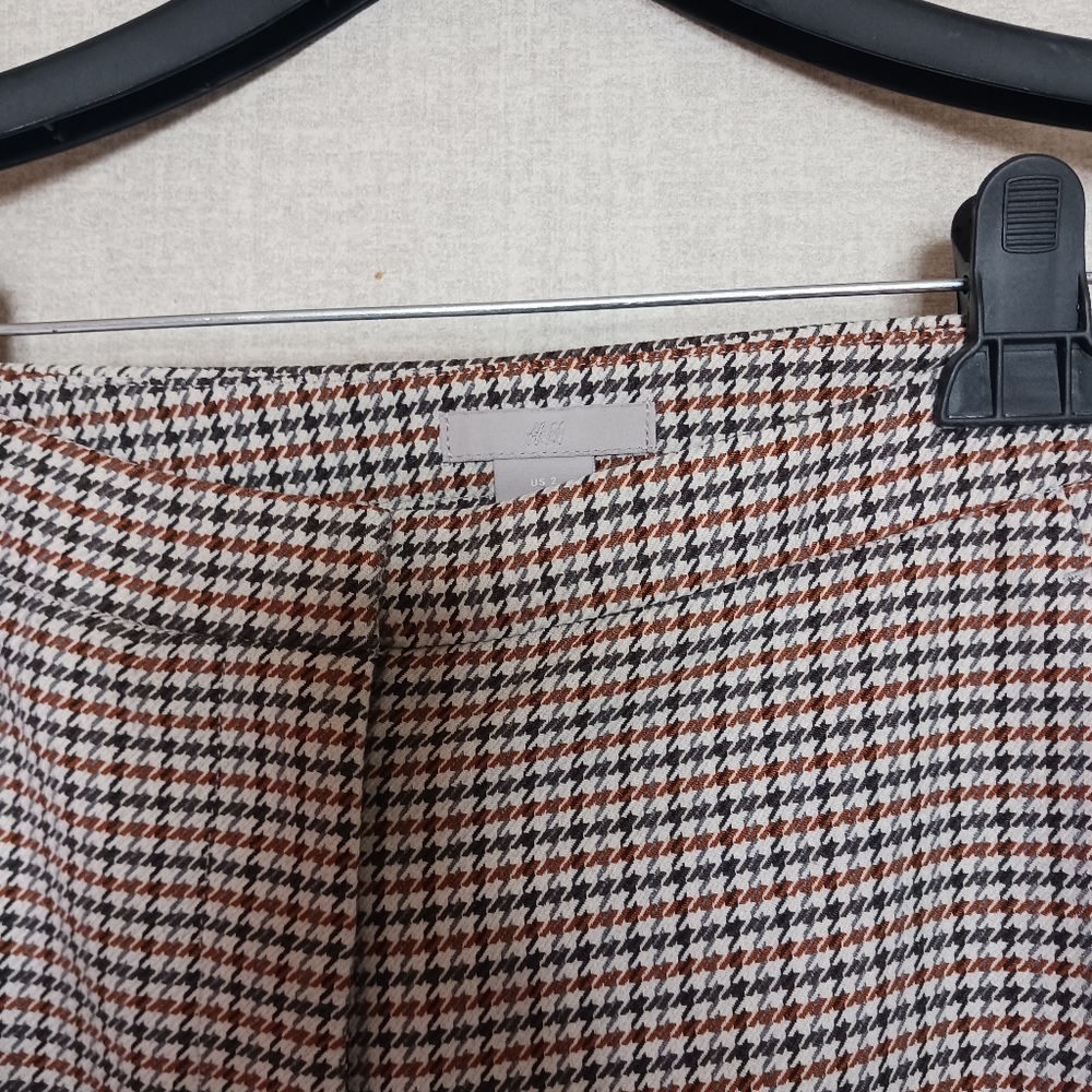 H&M Cropped Caprp Pants - Picture 4 of 4